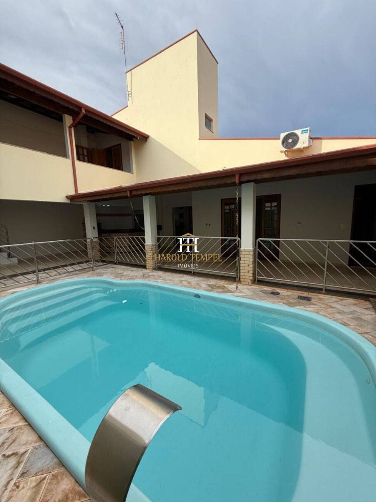 Casa com 4 quartos, aluguel por R$ 3.500/mês - Jardim São Domingos - Mococa/SP